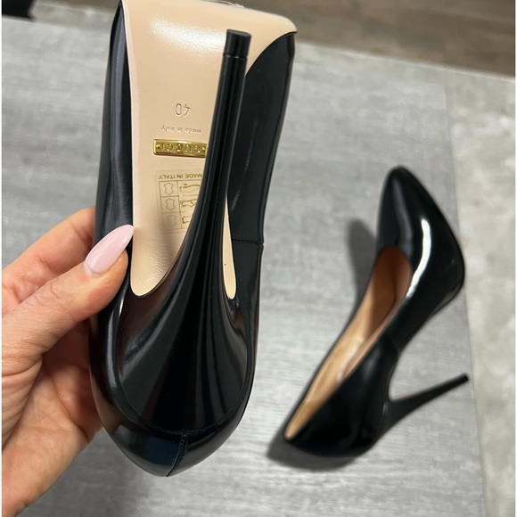 Gucci black shoes,brand new - Picture 4 of 5